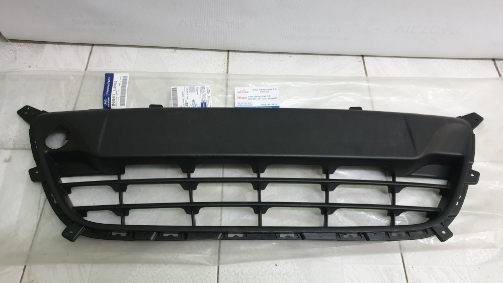 865611J000  Lưới cản trước Hyundai i20