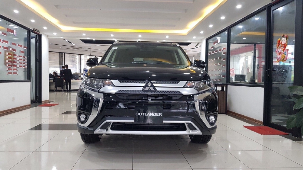 MITSUBISHI OUTLANDER 2020 TRẢ GÓP 90% GIÁ 825TR