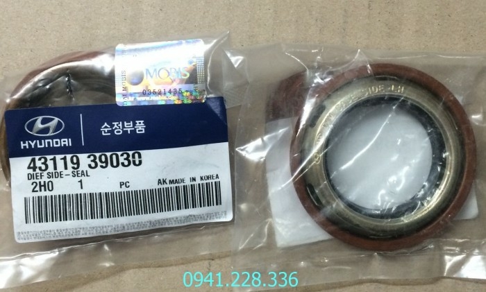 4311939030 Phớt láp phải Hyundai Santafe ,KIA FORTE