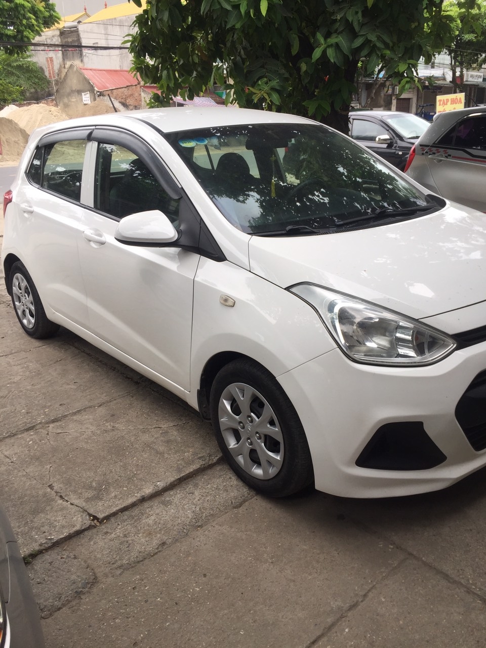 Hyundai i10 2014.Số sàn, màu trắng.195tr