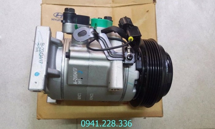 924012W135 924022W135 Đèn hậu ngoài phải Hyundai Santafe