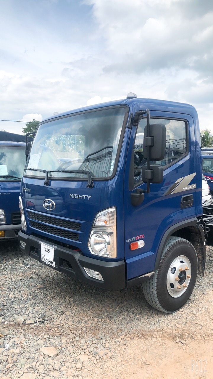 Hyundai 8 tấn EX8 - thùng dài 5m7