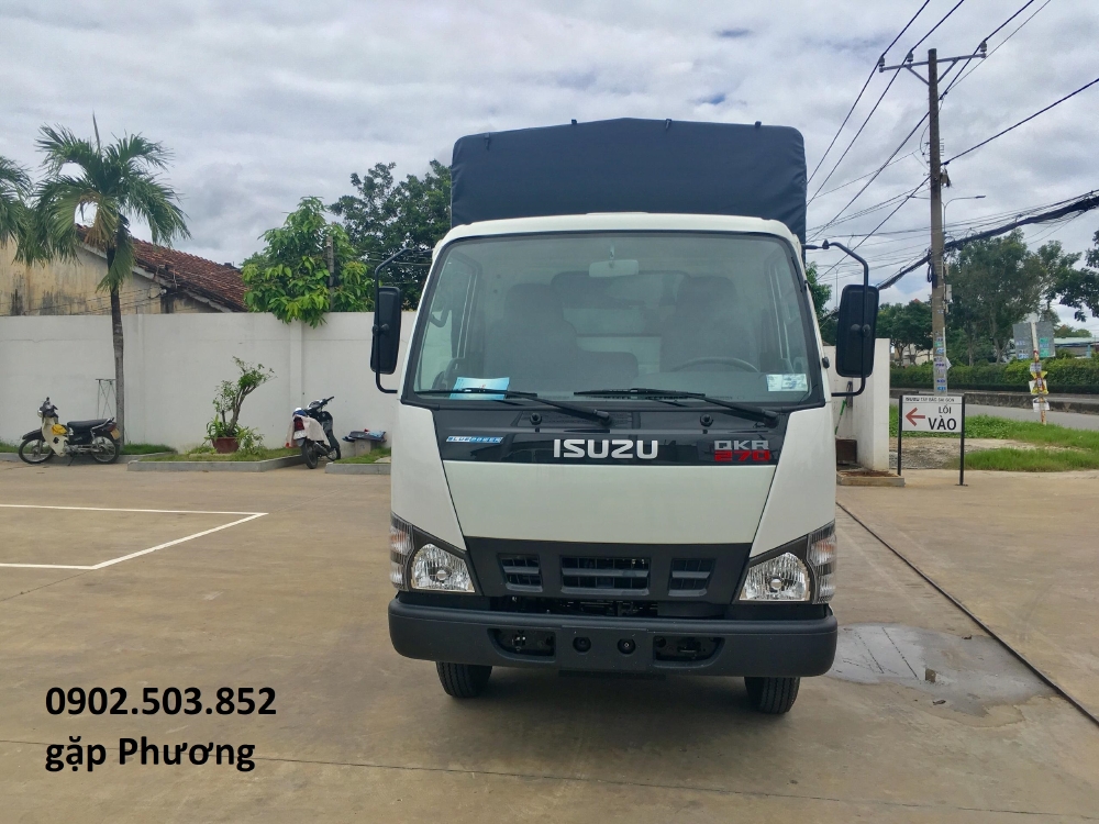 Xe tải ISUZU QKR270 Thùng Mui Bạt mới 100% -1,9 tấn - 4m3-Trả góp