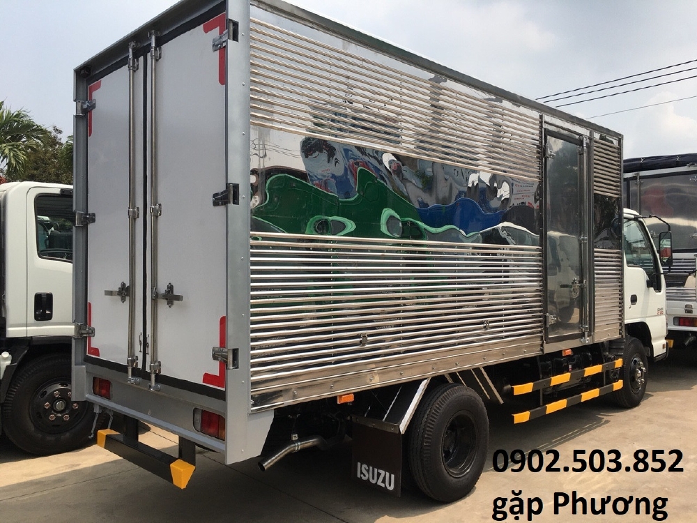 Xe tải ISUZU QKR270 Thùng Kín mới 100% -1,9 tấn - 4m3-Trả góp
