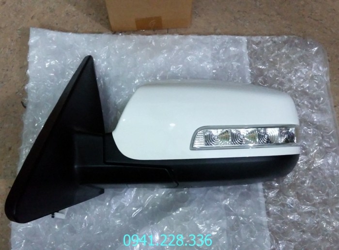 546611D001 546611D000 Giảm xóc trước phải Kia Carens/rondo