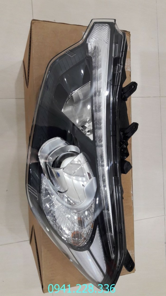 546611D001 546611D000 Giảm xóc trước phải Kia Carens/rondo
