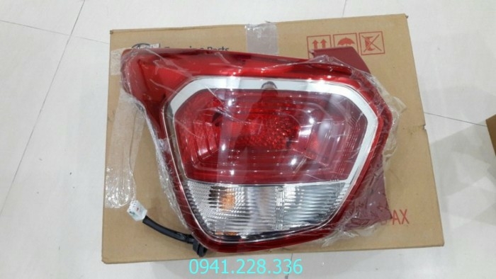 92401B4400 92402B4400 Đèn hậu miếng ngoài Hyundai i10 (4 cửa)