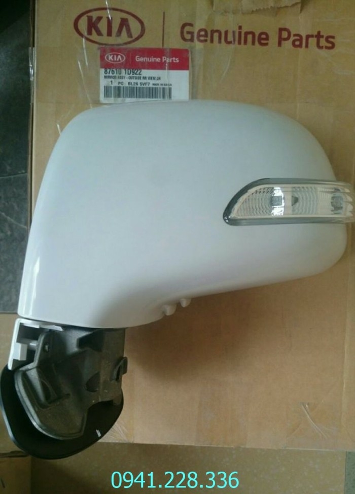 Mặt ca lăng Kia Forte Cerato 863501M010
