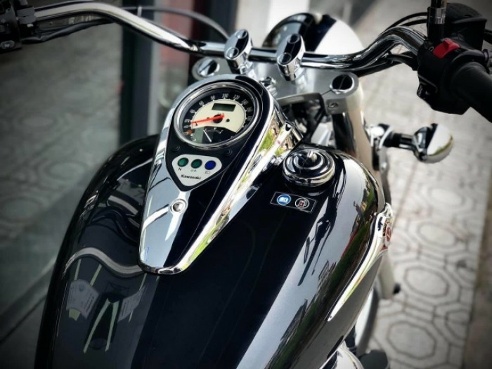 Kawasaki vulcan 900 Classic New 100%
