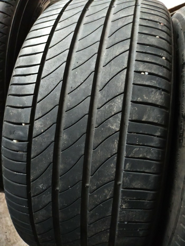 Lốp michelin 245/45r17 mới 90%