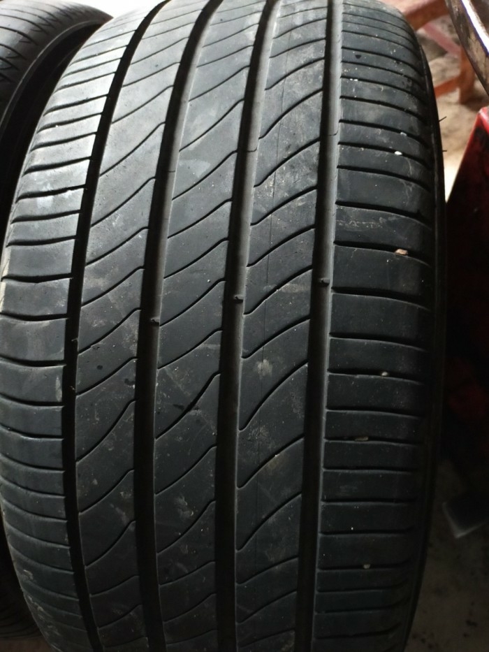 Lốp michelin 245/45r17 mới 90%