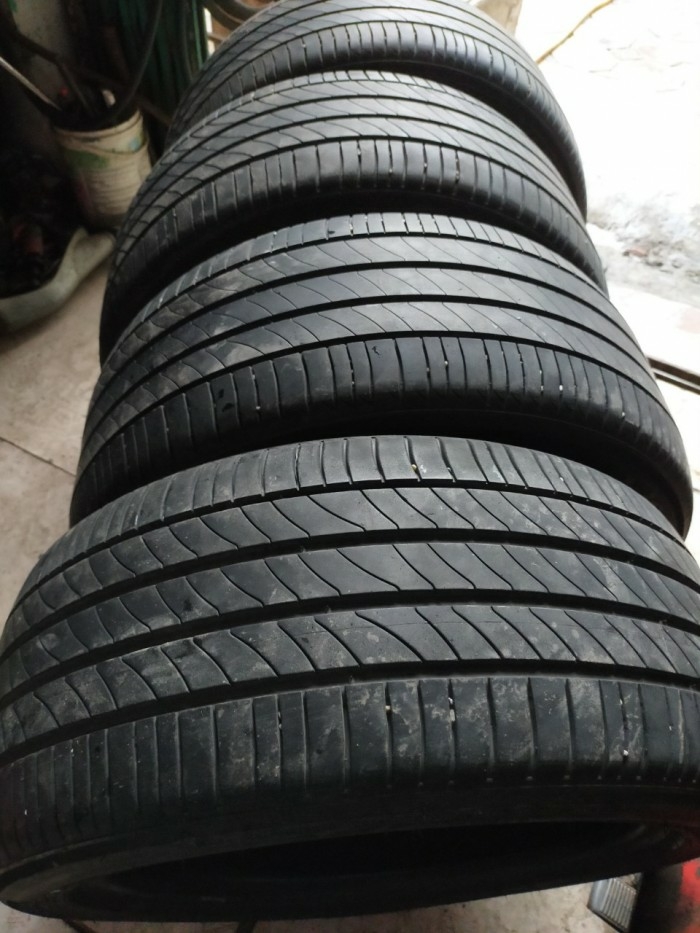 Lốp michelin 245/45r17 mới 90%
