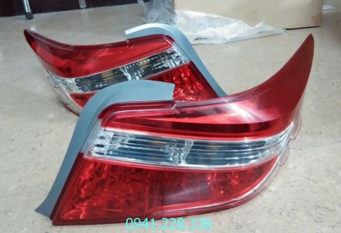 921022B000 Đèn pha phải Hyundai Santafe