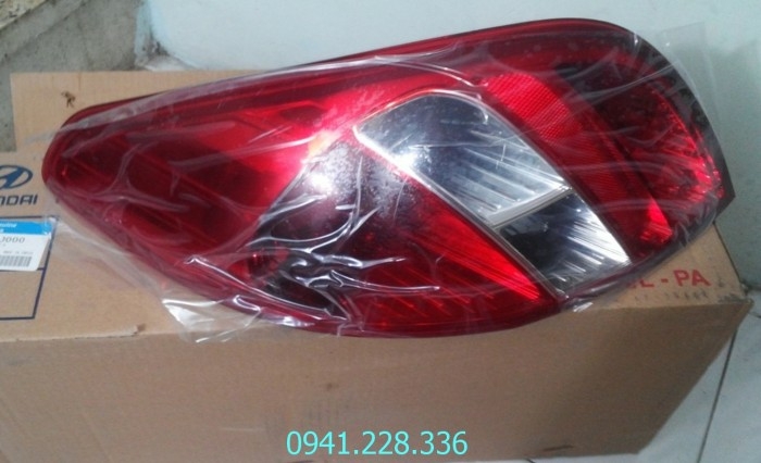 924011J000 Đèn hậu trái Hyundai i20