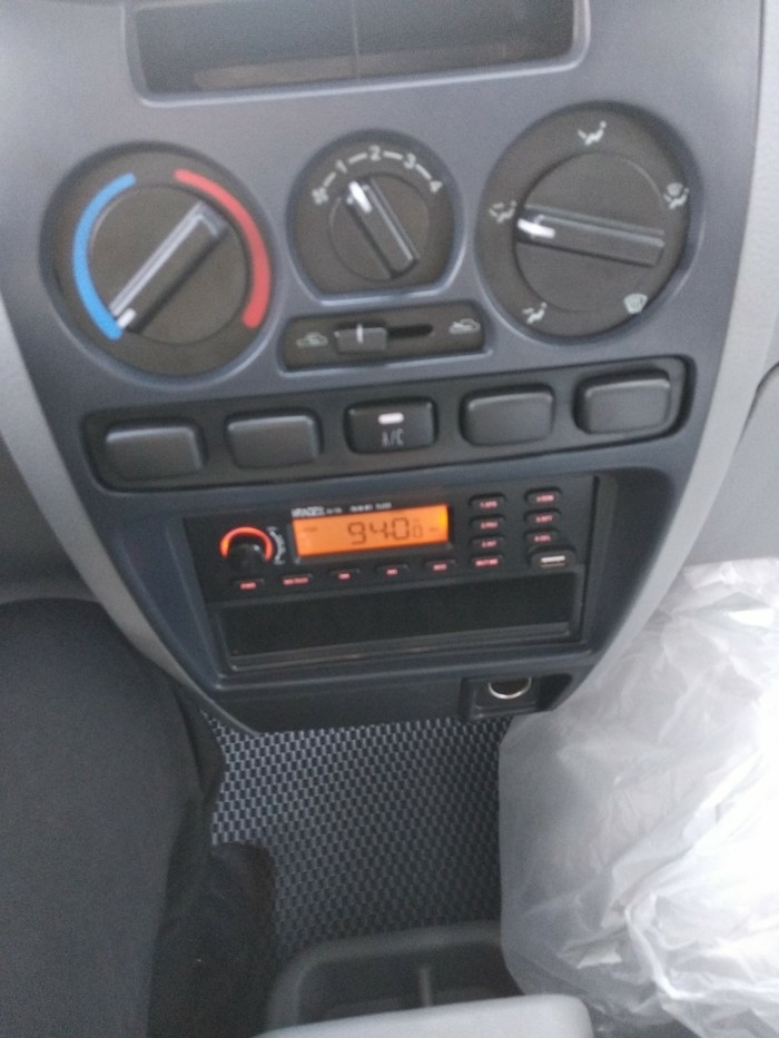 XE TẢI VAN 2 CHỖ TAY LÁI TRỢ LỰC ĐIỆN - TRẢ GÓP