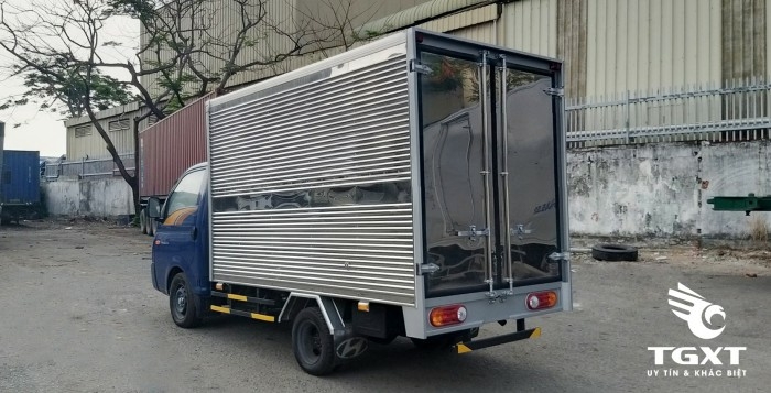 Huyndai H150 thùng kín, tải trọng 1T5, trả góp 80%