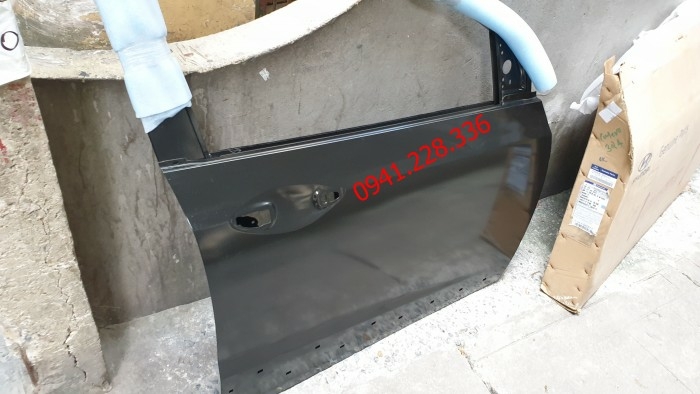 76004B4010 Cánh cửa trước phải Hyundai i10