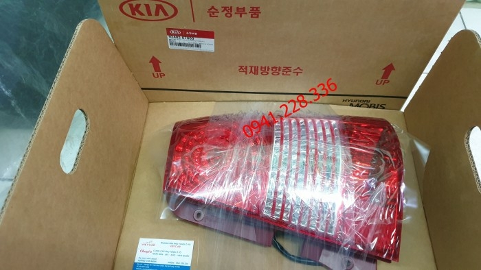 9240207000 Đèn hậu phải Kia Morning/Picanto