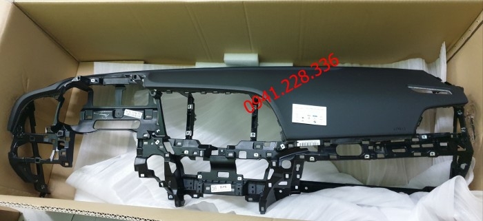 9240207000 Đèn hậu phải Kia Morning/Picanto