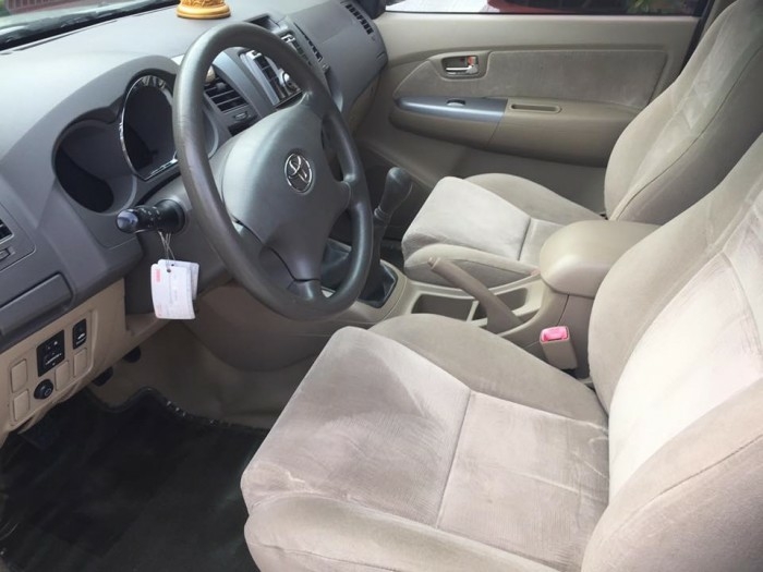 Bán Fortuner 2009, số sàn, máy dầu, màu bạc