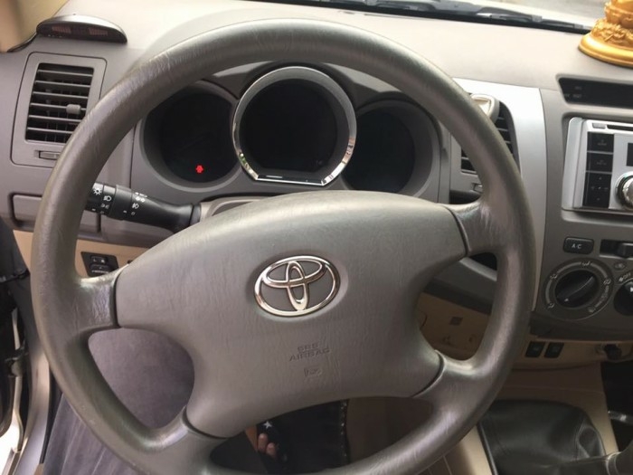Bán Fortuner 2009, số sàn, máy dầu, màu bạc