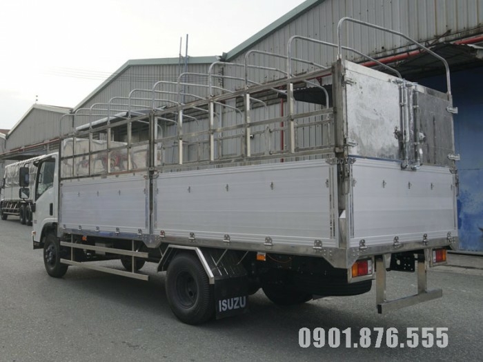 Xe Tải Isuzu NQR550 5T5 Thùng Kín Dài 6m1 Hỗ Trợ Ngân Hàng 80%
