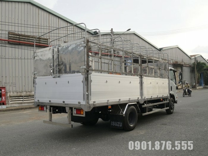 Xe Tải Isuzu NQR550 5T5 Thùng Kín Dài 6m1 Hỗ Trợ Ngân Hàng 80%