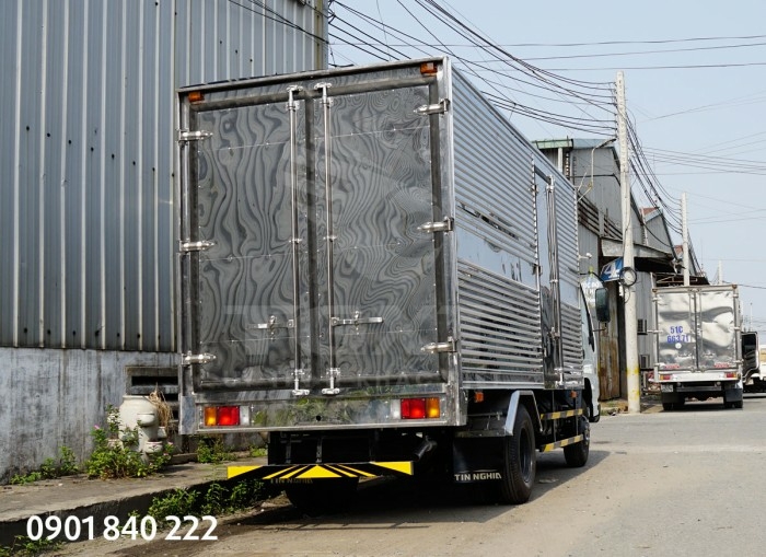 Xe tải Isuzu QKR270 thùng kín, tải 1T4, 1T9, 2T1, 2T4, 2T9