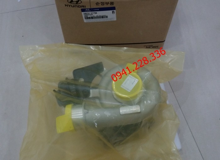 546611D001Giảm sóc (phuộc nhún) trước phải Kia Caren