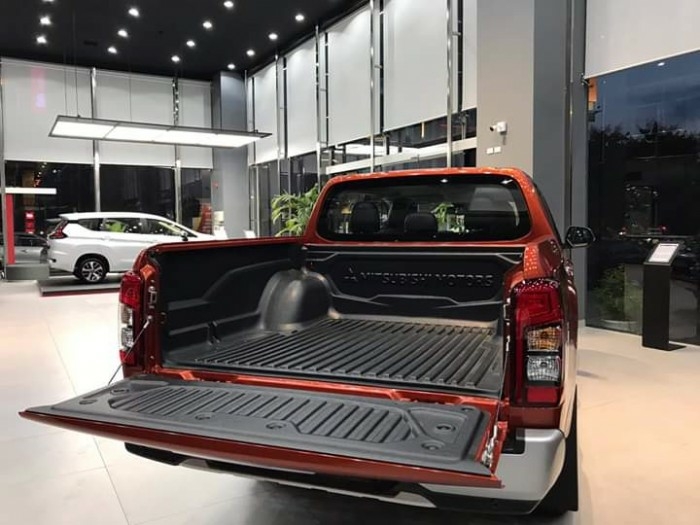 MITSUBISHI TRITON 2020 TRẢ GÓP 90% GÍA 590TR