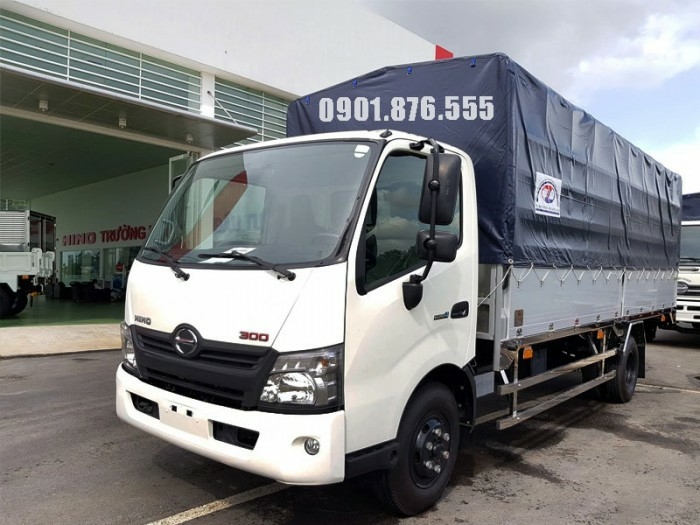 Hino XZU720L thùng dài 5m2 hỗ trợ vay cao toàn quốc