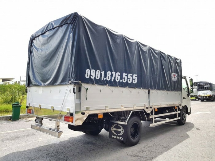 Hino XZU720L thùng dài 5m2 hỗ trợ vay cao toàn quốc