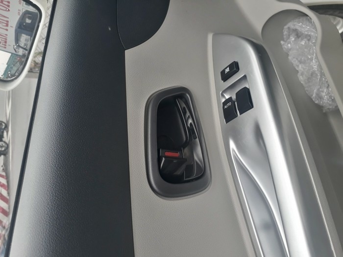 XE Tera100 990 kg động cơ Mitsubishi