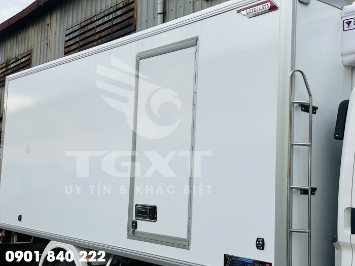 HYUNDAI NEW MIGHTY 110S THÙNG ĐÔNG LẠNH QUYỀN AUTO