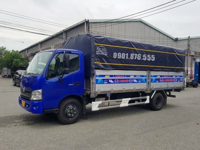 Xe tải Hino XZU730L thùng dài 5m6 có sẵn hỗ trợ ngân hàng 80%, giao nhanh