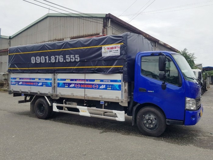 Xe tải Hino XZU730L thùng dài 5m6 có sẵn hỗ trợ ngân hàng 80%, giao nhanh