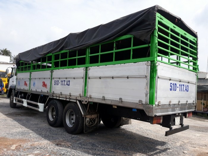 cần bán xe tải 3 chân fuso Fj đời 2016 tải 15 tấn thùng 9m1 hỗ trọ trả góp