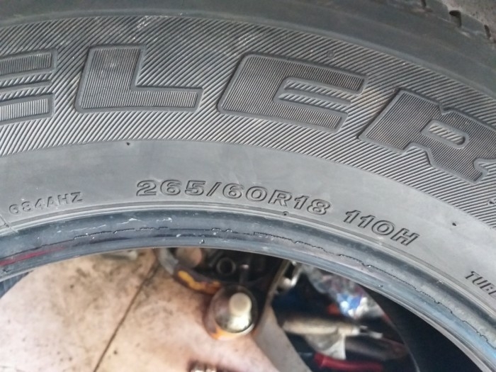 Lốp bridgestone 265/60r18 japan mới 90%