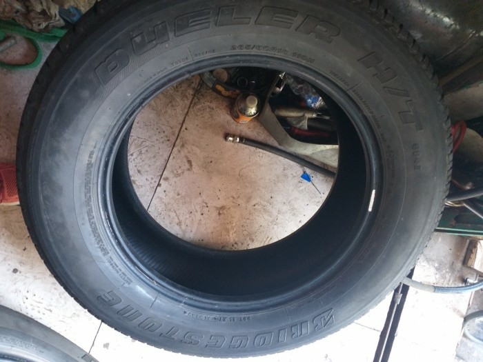 Lốp bridgestone 265/60r18 japan mới 90%