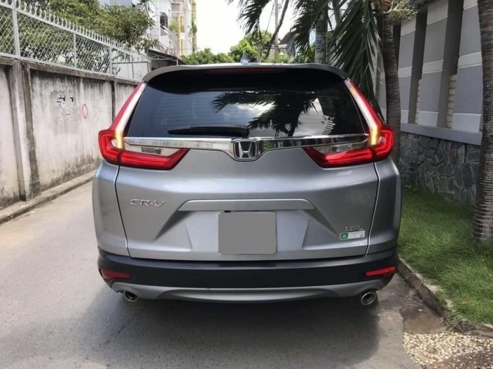 Gia đình cần bán xe Crv 2019 số tự động, bản G còn mới ken.
