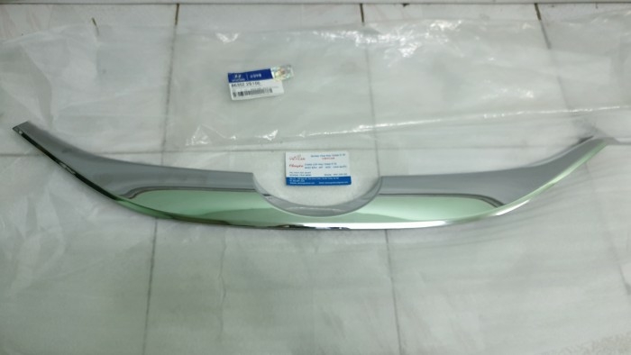 863522S100 nẹp trên ca lăng mạ crôm Hyundai Tucson