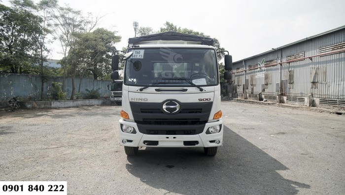 Hino FG thùng bạt, tải 7T5 thùng dài 8m8, trả trước 300tr nhận xe