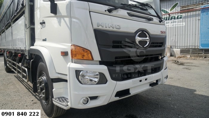Hino FG thùng bạt, tải 7T5 thùng dài 8m8, trả trước 300tr nhận xe