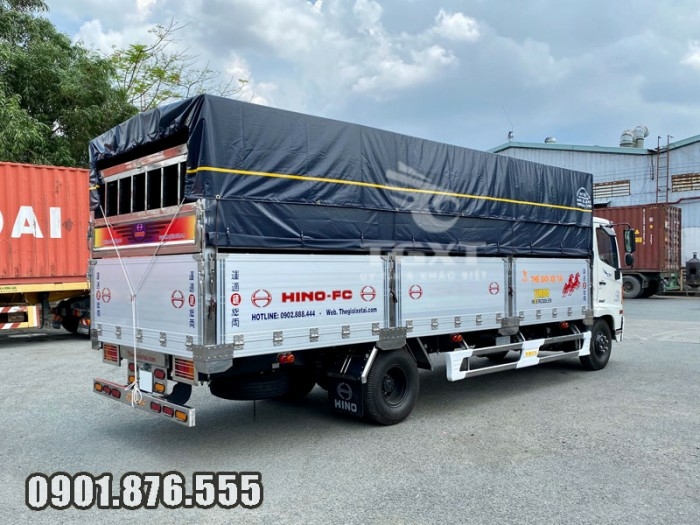 Xe tải Hino FC thùng bạt dài 5m6 giá ưu đãi hỗ trợ vay vao