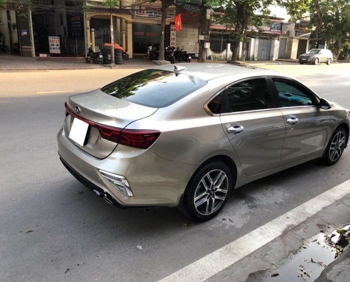 Cần bán xe kia Cerato 2019, số tự động, bản full, màu vàng cát