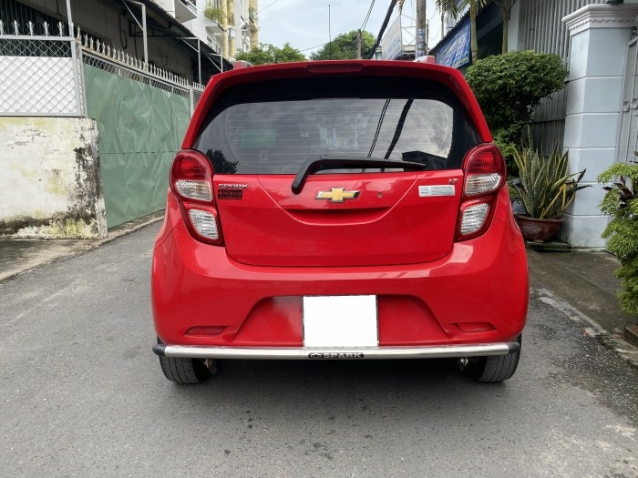 Bán Chevrolet Spark LT 2018 dk 2019, số sàn, màu đỏ, bản full.