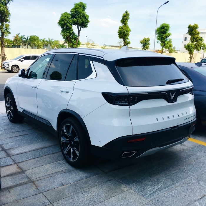 Lux SA2.0 giảm 100% thuế, vay LS 0%, hoặc trừ 10% giá xe