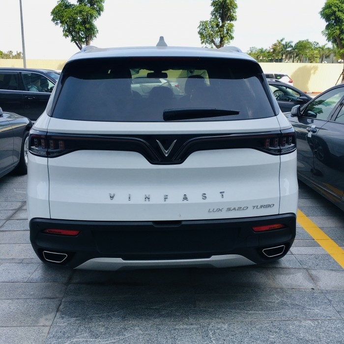 Lux SA2.0 giảm 100% thuế, vay LS 0%, hoặc trừ 10% giá xe