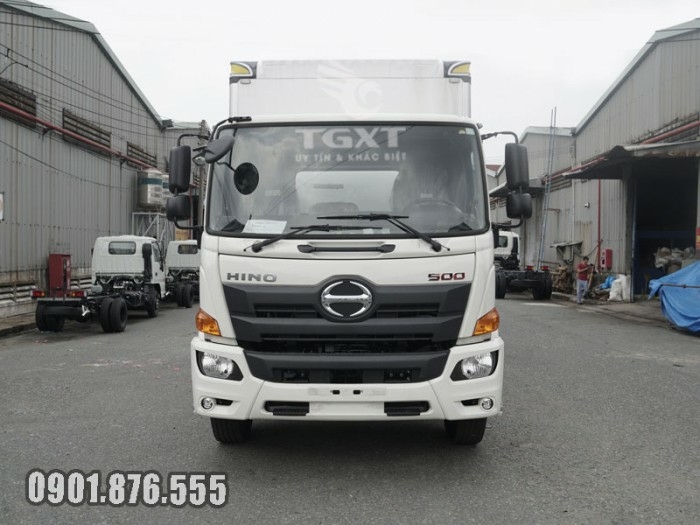 Xe tải Hino FG thùng bảo ôn dài 7m9 hỗ trợ vay cao giao nhanh