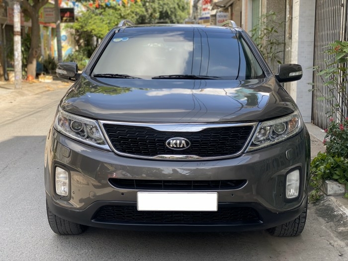 Mình cần bán Kia Sorento GATH nâu tự động 2015 full opstion.